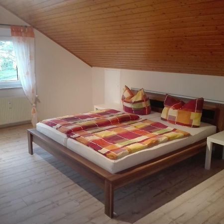 Obere Ferienwohnung Asshoff Zwischen Odenwald, Taubertal Und Bauland Berolzheim エクステリア 写真
