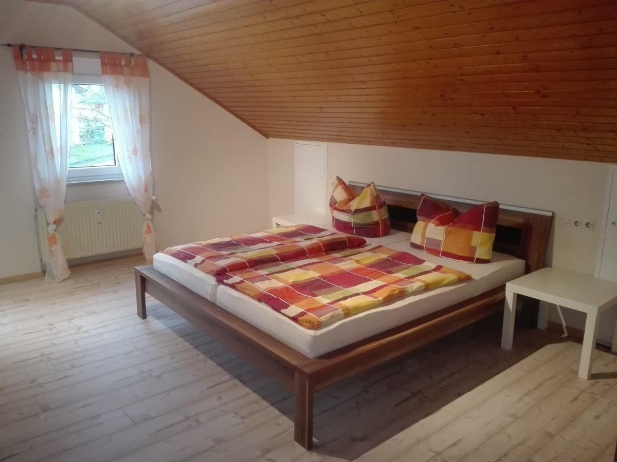 Obere Ferienwohnung Asshoff Zwischen Odenwald, Taubertal Und Bauland Berolzheim エクステリア 写真
