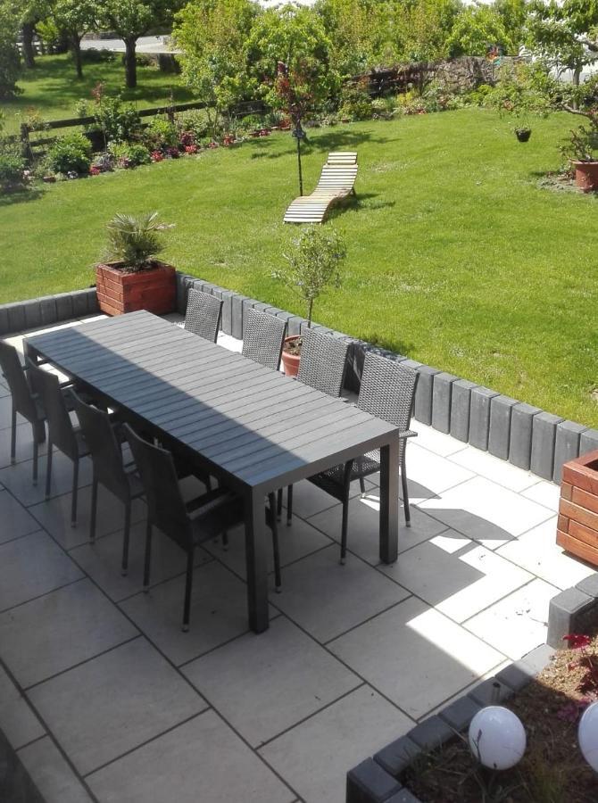 Obere Ferienwohnung Asshoff Zwischen Odenwald, Taubertal Und Bauland Berolzheim エクステリア 写真